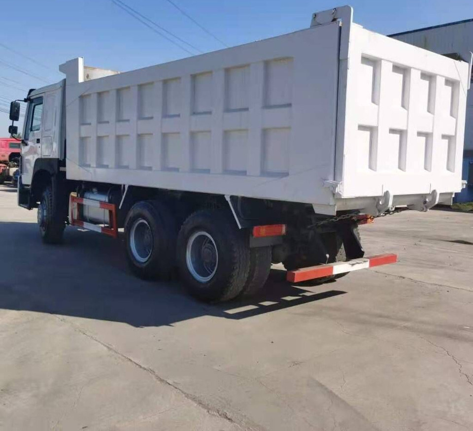 Sinotruk HOWO 6*4 Dump truck - Savivartis sunkvežimis: foto 2 Sinotruk HOWO 6*4 Dump truck - Savivartis sunkvežimis: foto 2