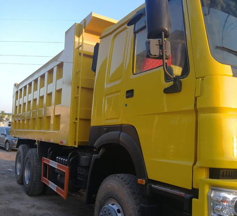 Sinotruk HOWO 6*4 Dump turck - Savivartis sunkvežimis: foto 3 Sinotruk HOWO 6*4 Dump turck - Savivartis sunkvežimis: foto 3