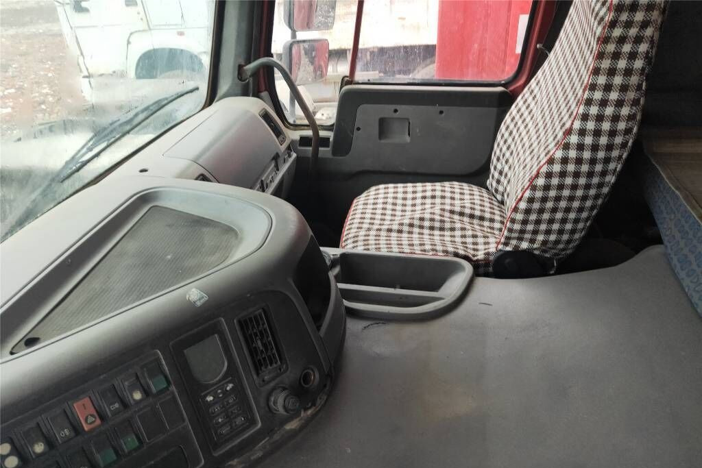 Sinotruk Howo - Savivartis sunkvežimis: foto 5 Sinotruk Howo - Savivartis sunkvežimis: foto 5