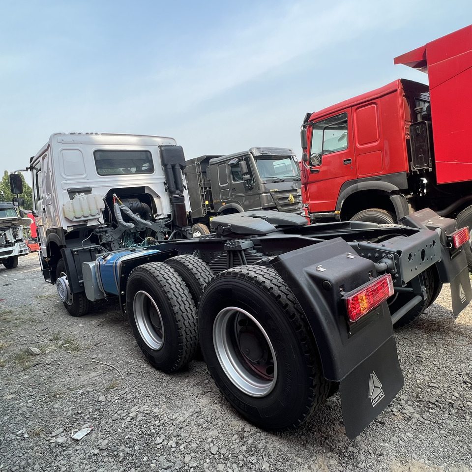 Sinotruk HOWO 371 Tractor - Vilkikas: foto 2 Sinotruk HOWO 371 Tractor - Vilkikas: foto 2