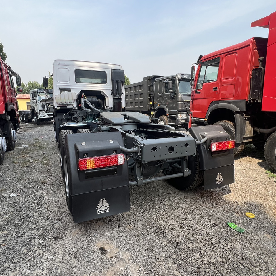 Vilkikas Sinotruk HOWO 371 Tractor: foto 6 Vilkikas Sinotruk HOWO 371 Tractor: foto 6