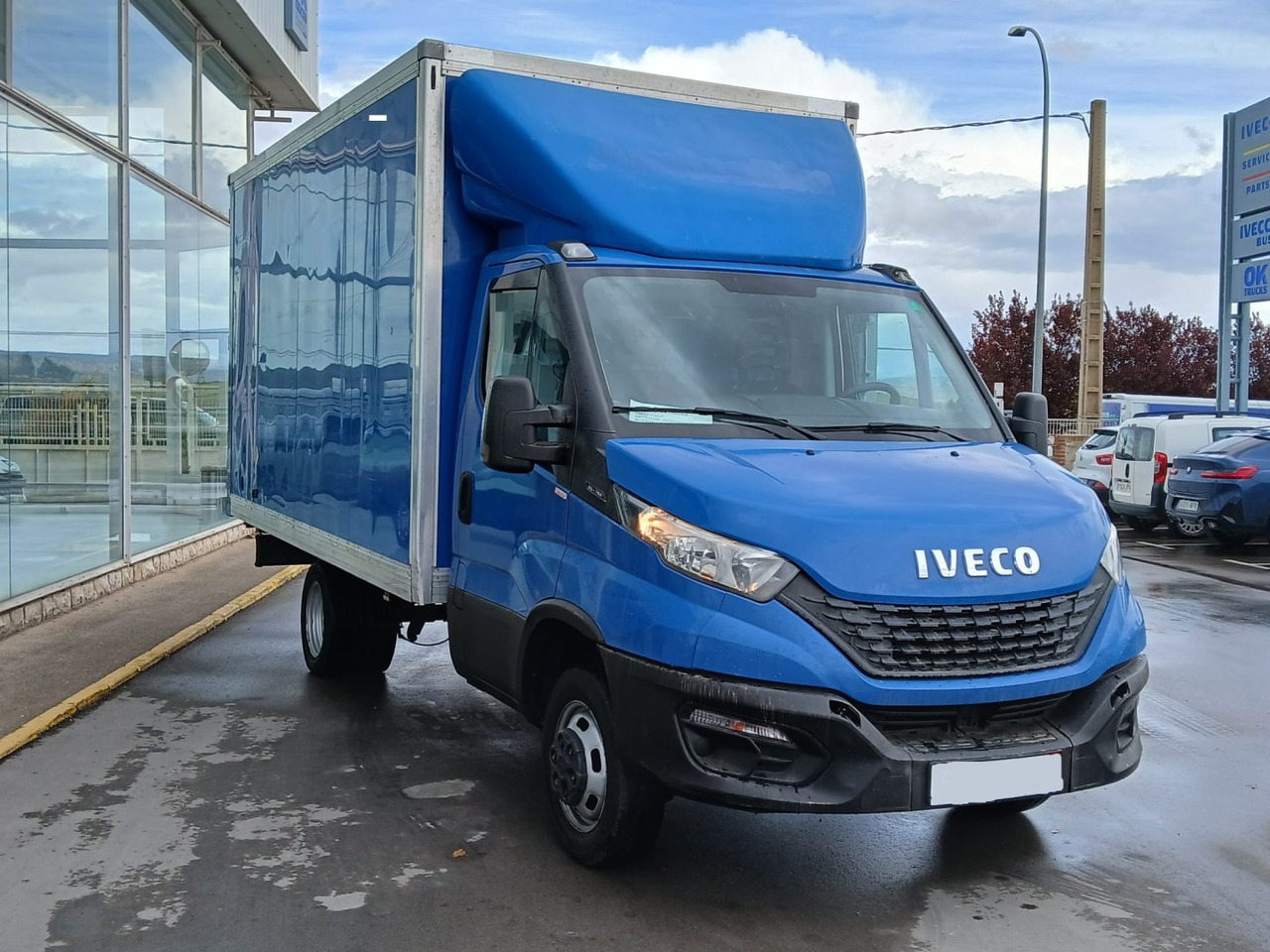 Caja cerrada IVECO 35C16 20m3 - Furgonas su krovinių dėže: foto 3 Caja cerrada IVECO 35C16 20m3 - Furgonas su krovinių dėže: foto 3