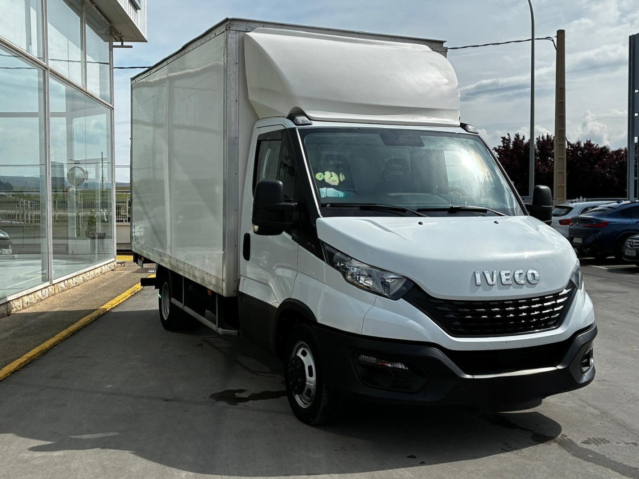 Caja cerrada IVECO 35C16 3.0 20m3 - Furgonas su krovinių dėže: foto 3 Caja cerrada IVECO 35C16 3.0 20m3 - Furgonas su krovinių dėže: foto 3