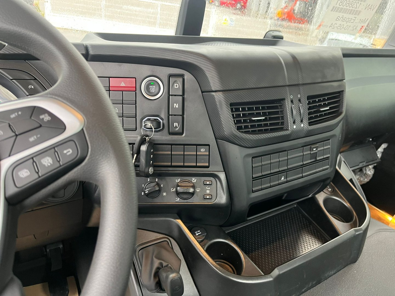 Nauja Važiuoklės sunkvežimis Chasis IVECO T-WAY 510cv  8X4: foto 11