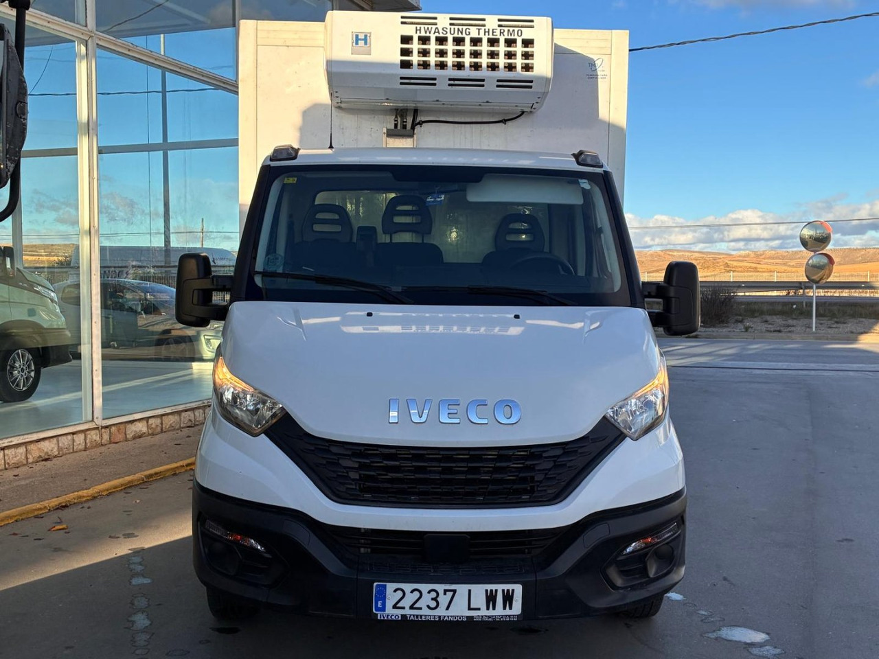 Frigorífico IVECO 35C16 3.0 FRIGORIFICA - Furgonas šaldytuvas: foto 2 Frigorífico IVECO 35C16 3.0 FRIGORIFICA - Furgonas šaldytuvas: foto 2