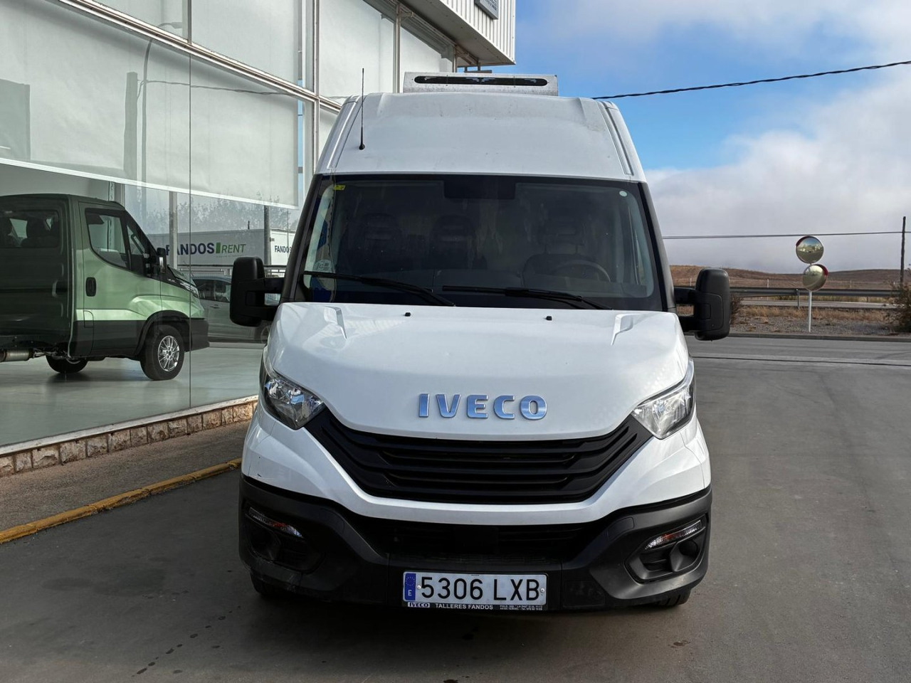 Frigorífico IVECO 35S16 V FRIGORÍFICA 12m3 - Furgonas šaldytuvas: foto 2 Frigorífico IVECO 35S16 V FRIGORÍFICA 12m3 - Furgonas šaldytuvas: foto 2