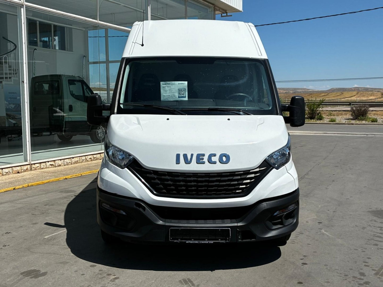 Furgón IVECO 35S14 16m3 - Krovininis mikroautobusas: foto 2 Furgón IVECO 35S14 16m3 - Krovininis mikroautobusas: foto 2