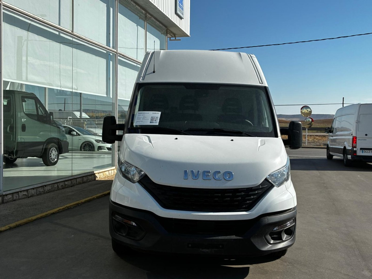 Furgón IVECO 35S14 V 16m3 - Krovininis mikroautobusas: foto 2 Furgón IVECO 35S14 V 16m3 - Krovininis mikroautobusas: foto 2