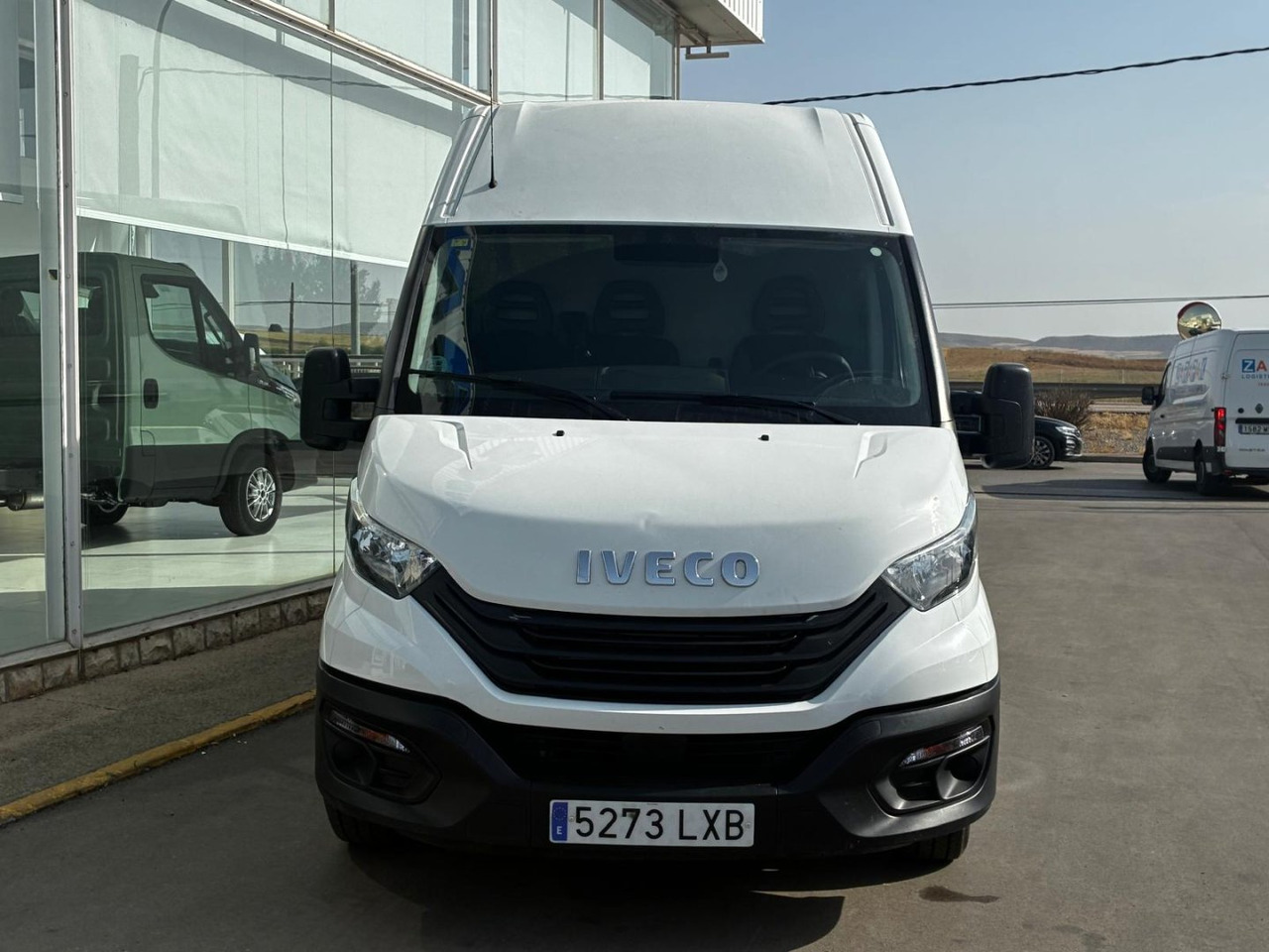 Furgón IVECO 35S16 V 12m3 - Krovininis mikroautobusas: foto 2 Furgón IVECO 35S16 V 12m3 - Krovininis mikroautobusas: foto 2