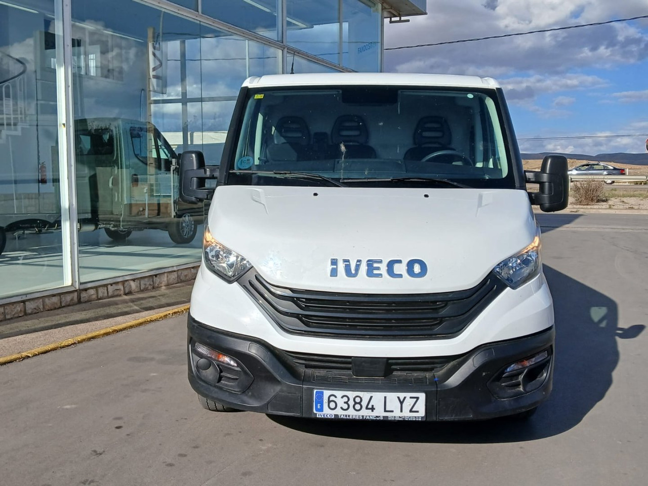 Furgón IVECO 35S16 V 9m3 - Krovininis mikroautobusas: foto 2 Furgón IVECO 35S16 V 9m3 - Krovininis mikroautobusas: foto 2