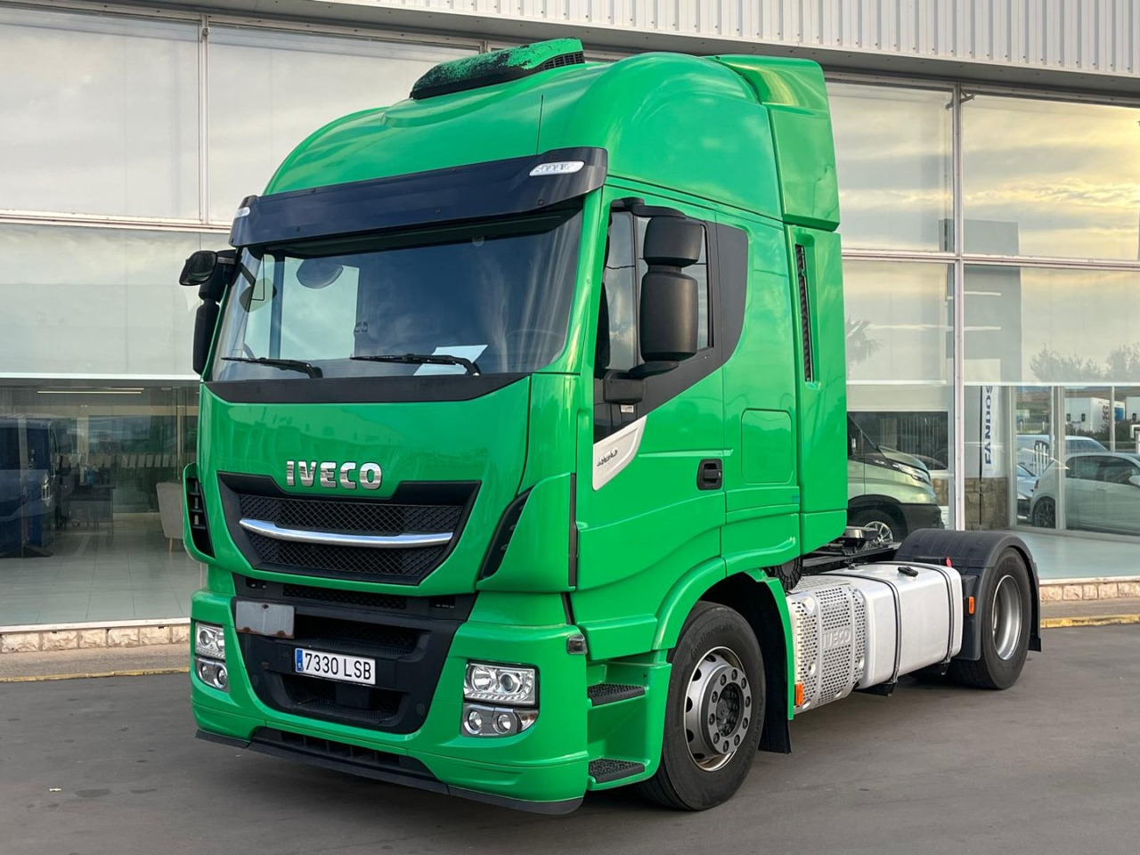 Cabeza Tractora IVECO 460 AUTOMATICO CON INTARDER - Vilkikas: foto 1 Cabeza Tractora IVECO 460 AUTOMATICO CON INTARDER - Vilkikas: foto 1