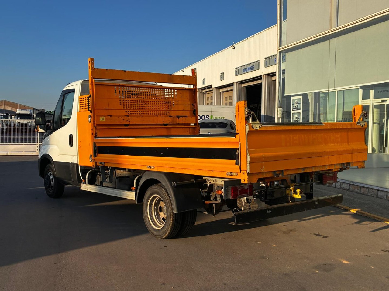Volquete/Dumper IVECO 35C14 CAJA BASCULANTE - Mažas savivartis: foto 4 Volquete/Dumper IVECO 35C14 CAJA BASCULANTE - Mažas savivartis: foto 4