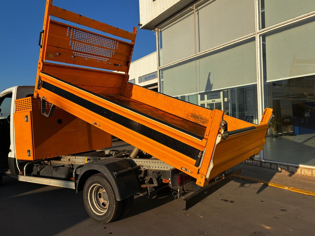 Volquete/Dumper IVECO 35C14 CAJA BASCULANTE - Mažas savivartis: foto 5 Volquete/Dumper IVECO 35C14 CAJA BASCULANTE - Mažas savivartis: foto 5
