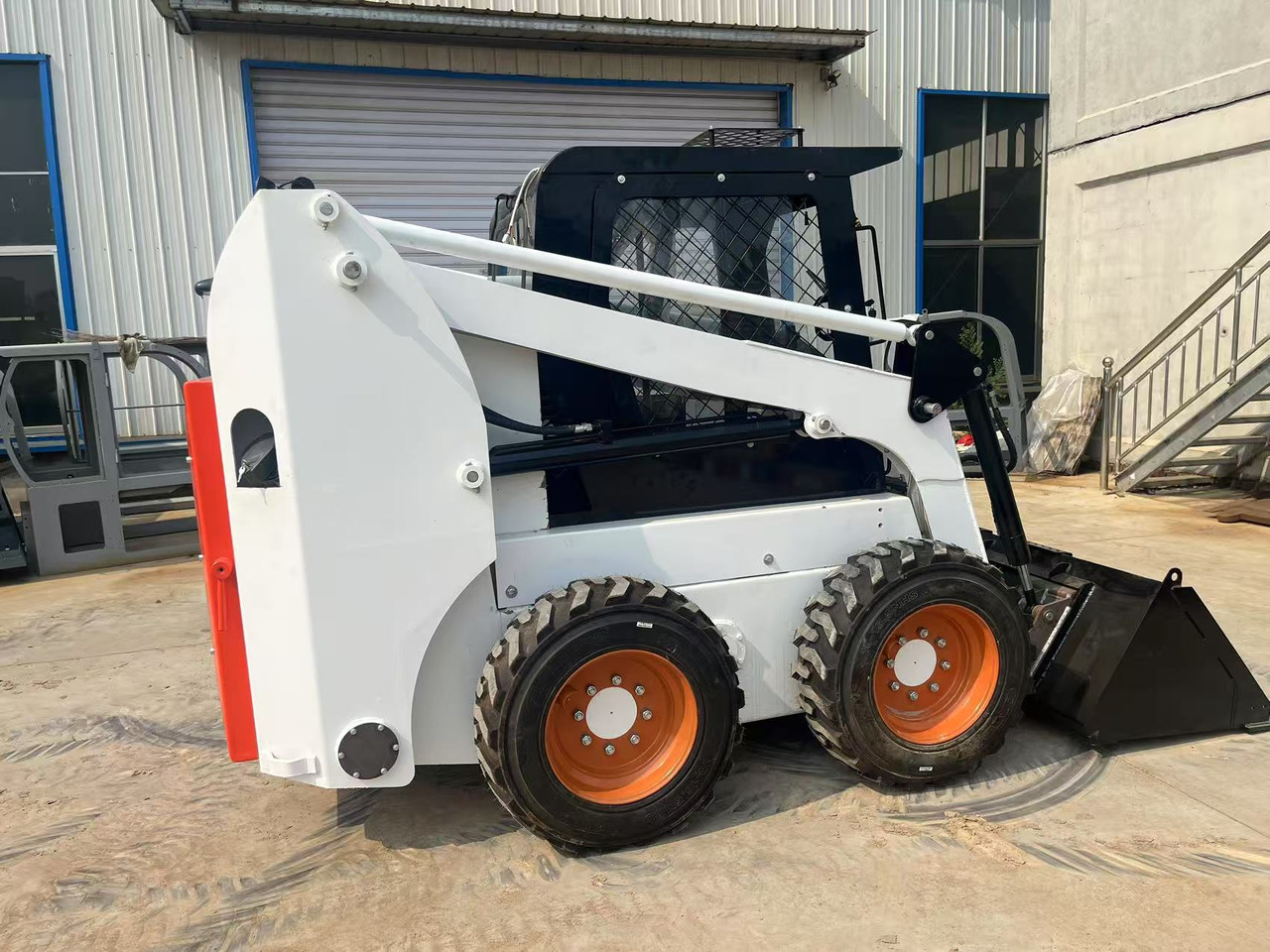 BOBCAT BRAND NEW - Mini krautuvas: foto 5 BOBCAT BRAND NEW - Mini krautuvas: foto 5