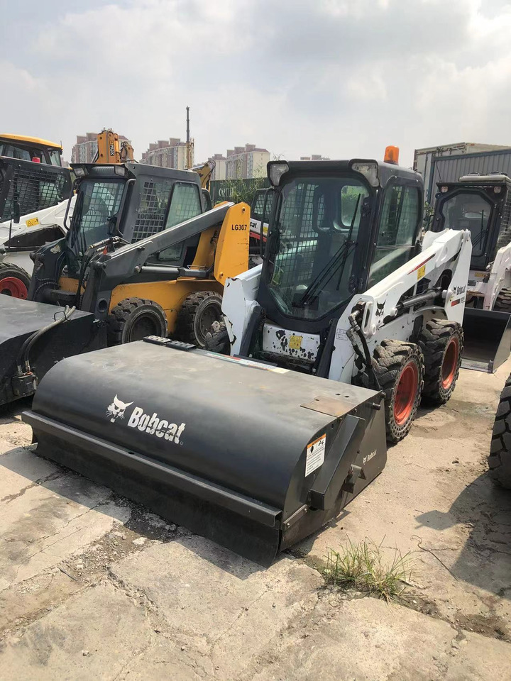 BOBCAT S550 - Mini krautuvas: foto 1 BOBCAT S550 - Mini krautuvas: foto 1