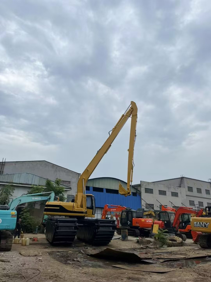 CAT 320BL CAT 320CL EXTENDED BOOM DREDGER - Plaukiantis ekskavatorius: foto 4 CAT 320BL CAT 320CL EXTENDED BOOM DREDGER - Plaukiantis ekskavatorius: foto 4