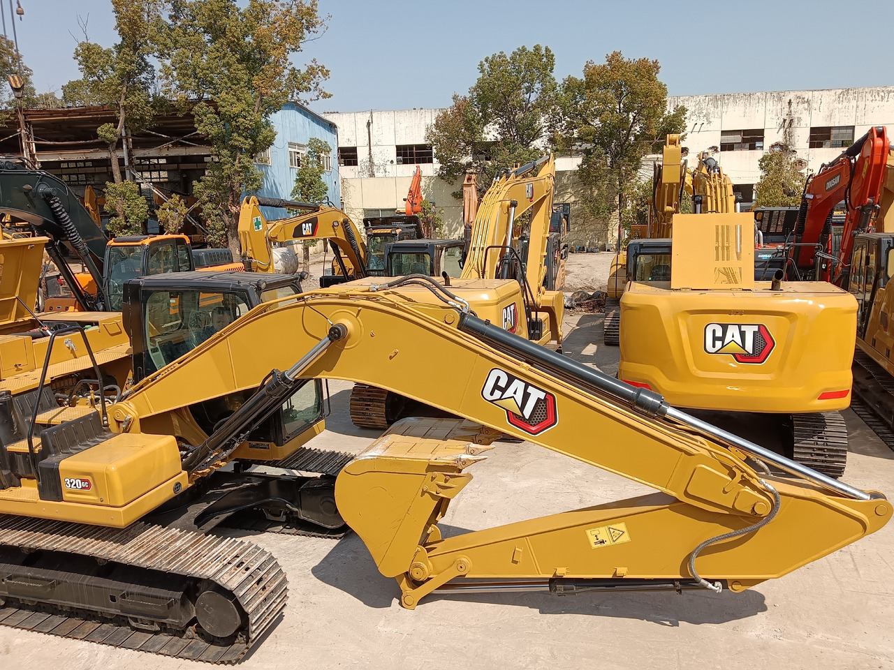 CATERPILLAR 320 GC CAT 320GC 323GC 336GC - Vikšrinis ekskavatorius: foto 5 CATERPILLAR 320 GC CAT 320GC 323GC 336GC - Vikšrinis ekskavatorius: foto 5