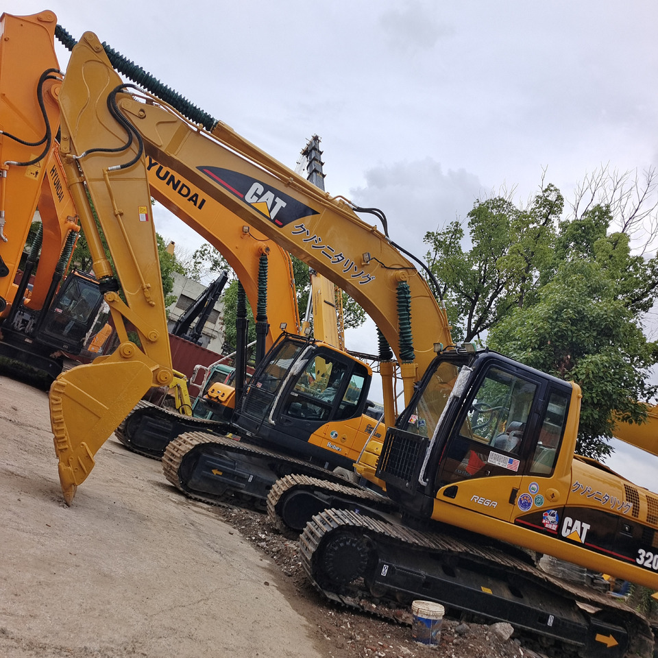 CATERPILLAR 320CL CAT 320 CL 320D2L 320GC - Vikšrinis ekskavatorius: foto 1 CATERPILLAR 320CL CAT 320 CL 320D2L 320GC - Vikšrinis ekskavatorius: foto 1