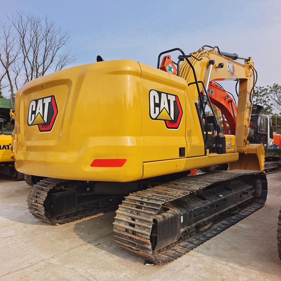 CATERPILLAR 323 CAT - Vikšrinis ekskavatorius: foto 5 CATERPILLAR 323 CAT - Vikšrinis ekskavatorius: foto 5