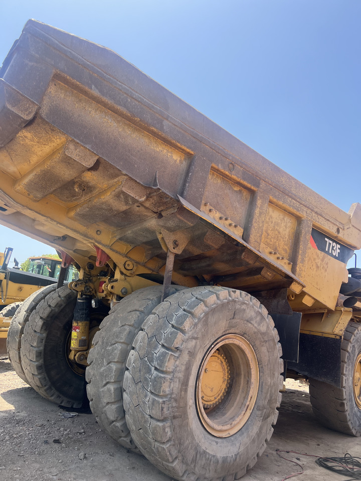 CATERPILLAR 773F CAT MINGING OFF-ROAD TRUCK - Karjerinis savivartis: foto 4 CATERPILLAR 773F CAT MINGING OFF-ROAD TRUCK - Karjerinis savivartis: foto 4