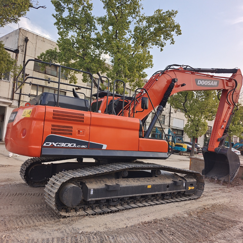 DOOSAN DX300 DX340 DX225 - Vikšrinis ekskavatorius: foto 1 DOOSAN DX300 DX340 DX225 - Vikšrinis ekskavatorius: foto 1