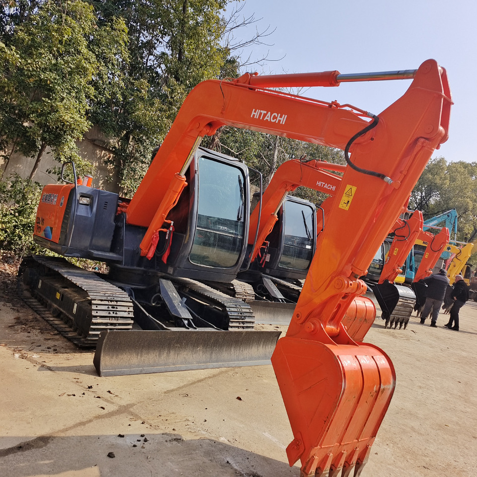 HITACHI ZX 70 Hitachi ZAXIS 70 - Mini ekskavatorius: foto 2 HITACHI ZX 70 Hitachi ZAXIS 70 - Mini ekskavatorius: foto 2