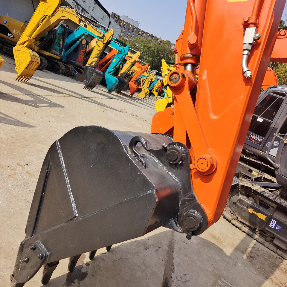 HITACHI ZX70 ZAXIS 70 - Mini ekskavatorius: foto 2 HITACHI ZX70 ZAXIS 70 - Mini ekskavatorius: foto 2