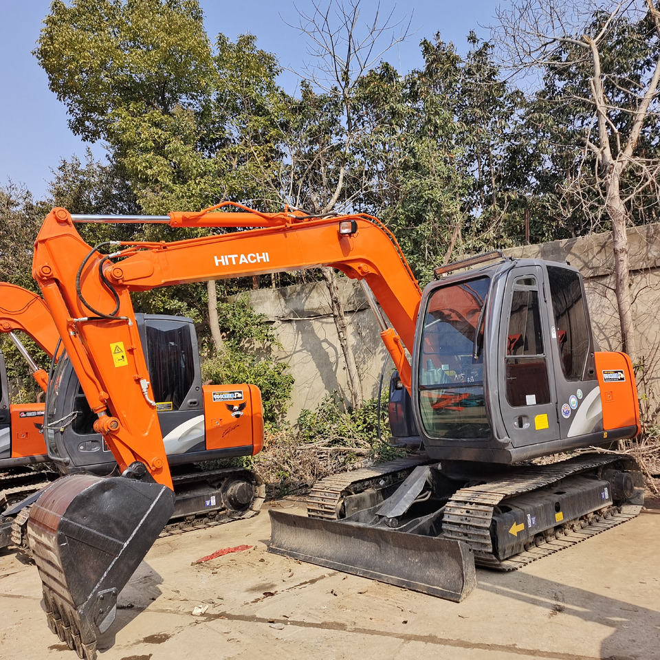 HITACHI ZX70 ZAXIS 70 - Mini ekskavatorius: foto 1 HITACHI ZX70 ZAXIS 70 - Mini ekskavatorius: foto 1
