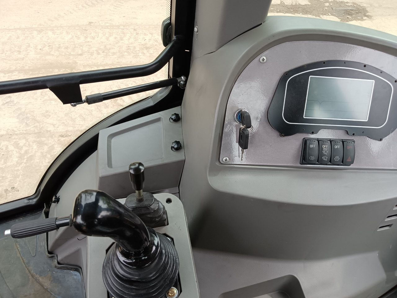 JCB 4CX 100% NEW - Ekskavatorius-krautuvas: foto 3 JCB 4CX 100% NEW - Ekskavatorius-krautuvas: foto 3