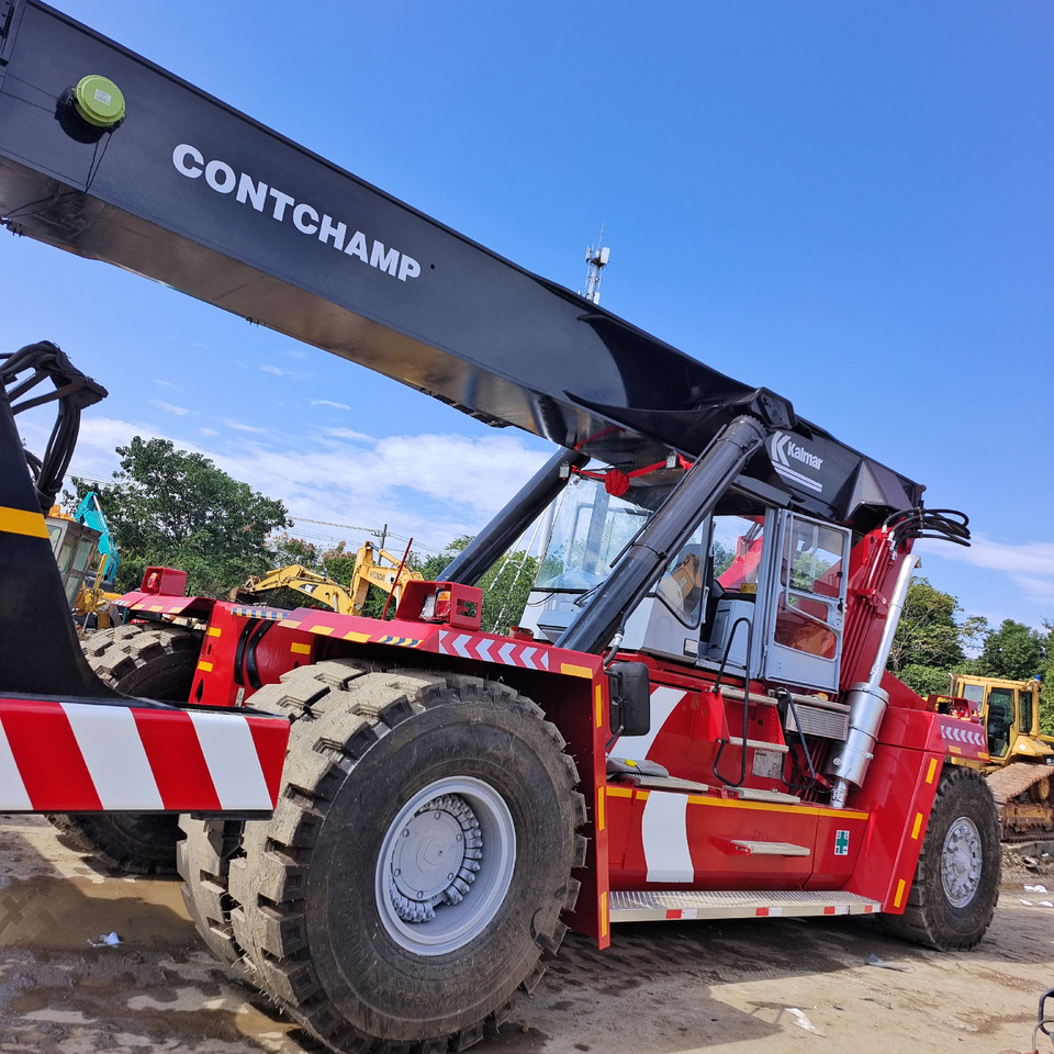 KALMAR DRF 450 DRT450 DRT DRD DRU 450 45 TON - Stelažų krautuvas: foto 3 KALMAR DRF 450 DRT450 DRT DRD DRU 450 45 TON - Stelažų krautuvas: foto 3