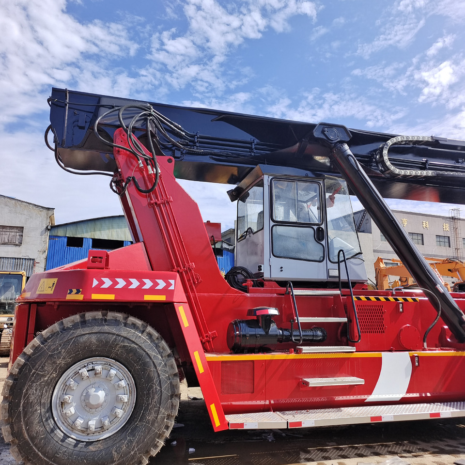 KALMAR drf450 DRF450 DRT DRD DRU DRS - Stelažų krautuvas: foto 5 KALMAR drf450 DRF450 DRT DRD DRU DRS - Stelažų krautuvas: foto 5
