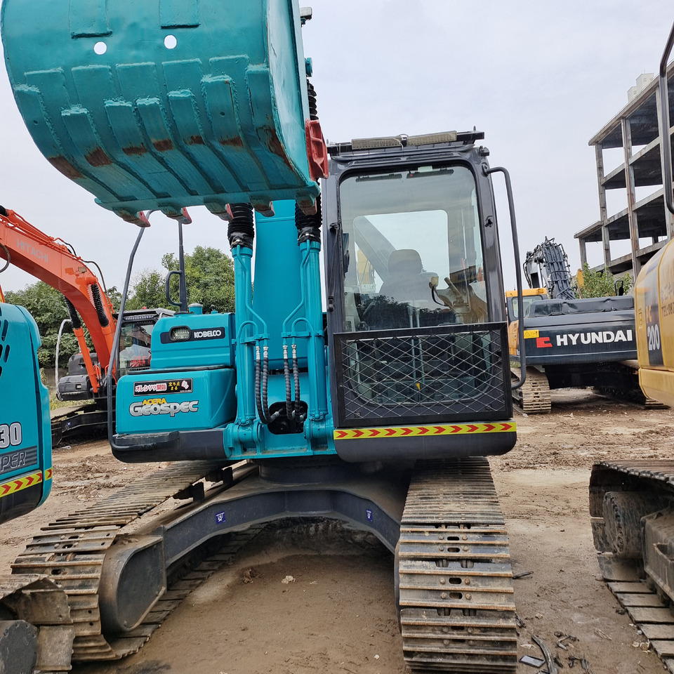 KOBELCO SK 140 - Vikšrinis ekskavatorius: foto 3 KOBELCO SK 140 - Vikšrinis ekskavatorius: foto 3