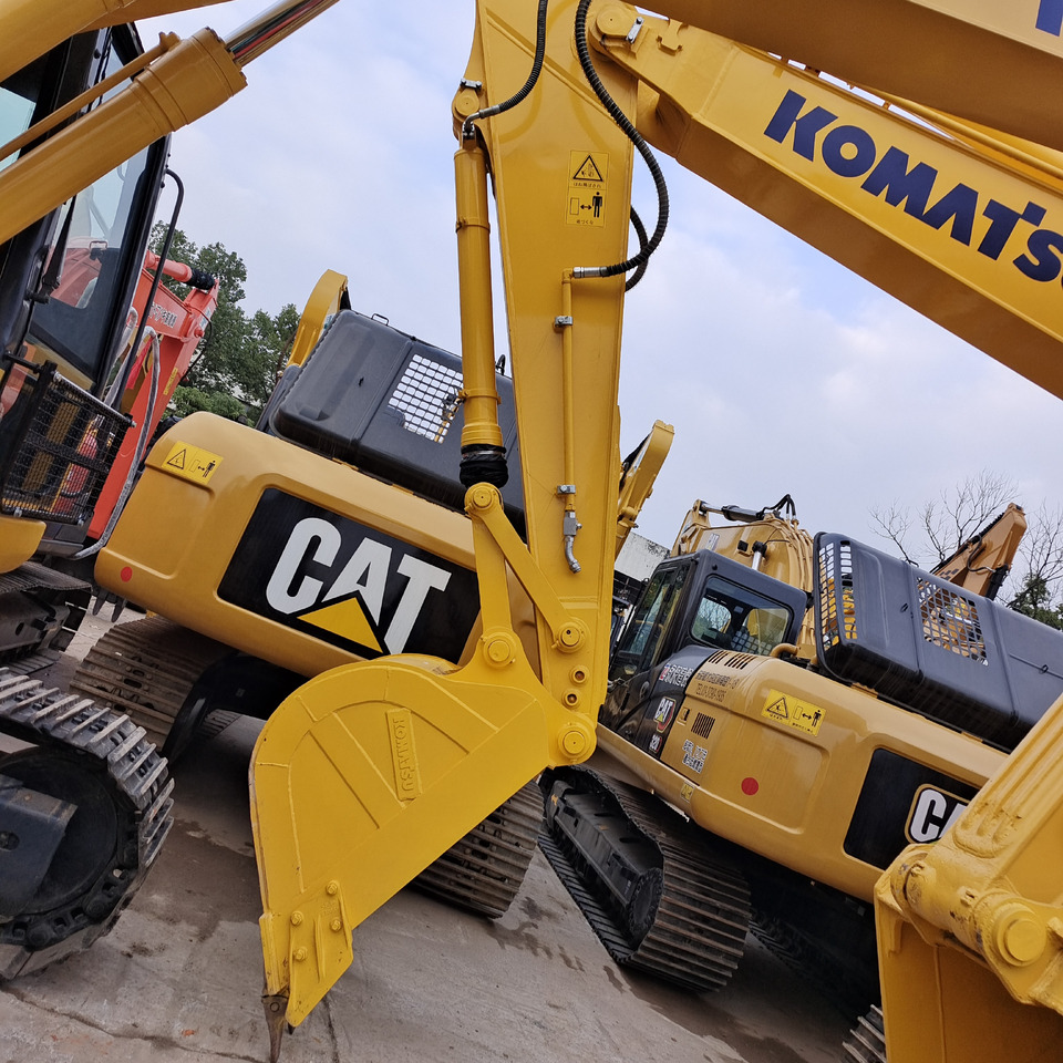 Vikšrinis ekskavatorius KOMATSU PC 210 LC-8: foto 1