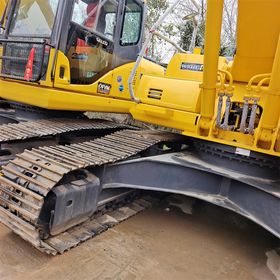 KOMATSU PC 210LC - 8 - Vikšrinis ekskavatorius: foto 3 KOMATSU PC 210LC - 8 - Vikšrinis ekskavatorius: foto 3