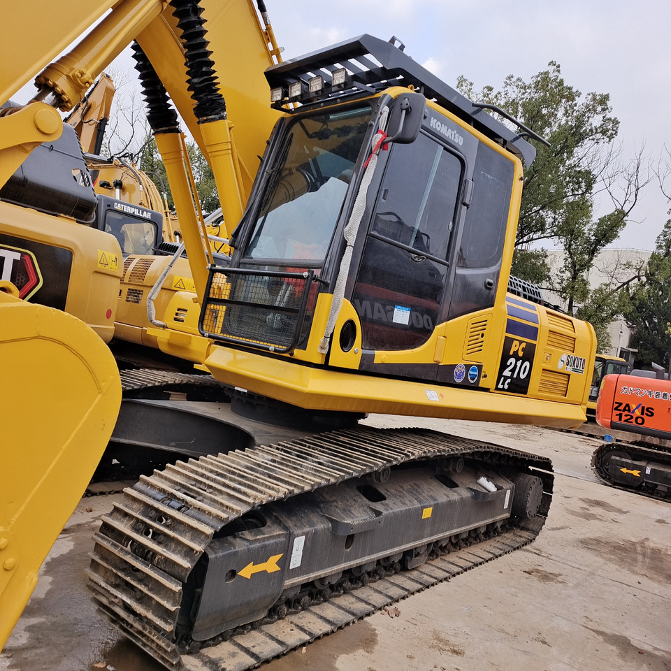 KOMATSU PC210-8 PC210LC - Vikšrinis ekskavatorius: foto 2 KOMATSU PC210-8 PC210LC - Vikšrinis ekskavatorius: foto 2