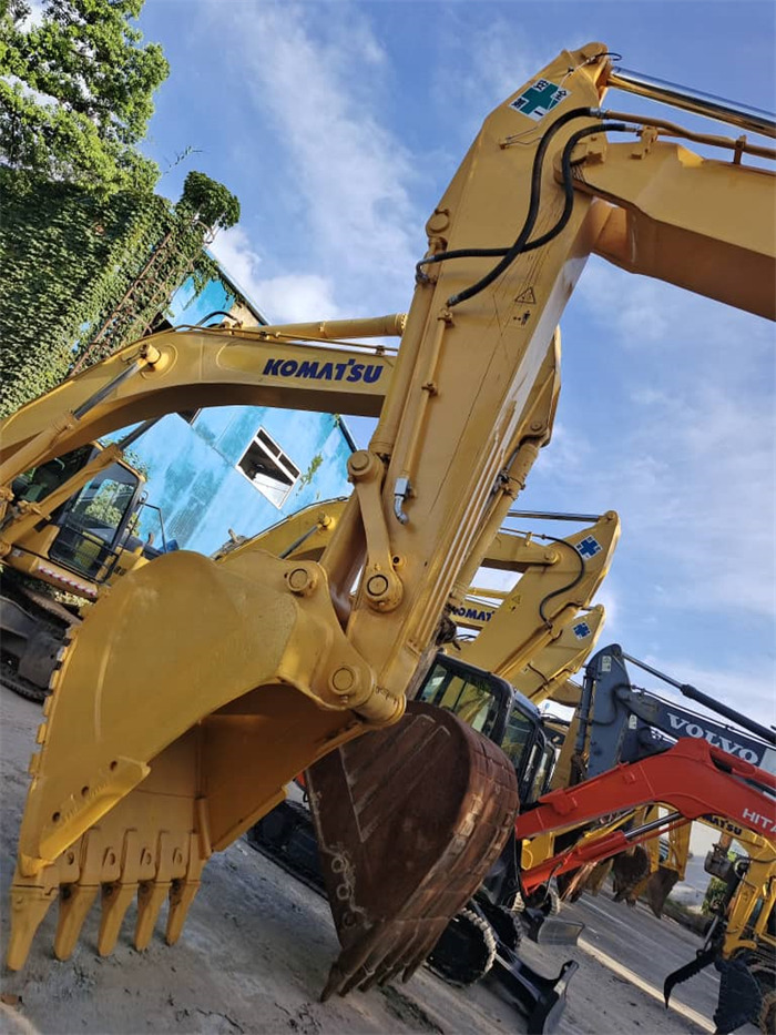 KOMATSU PC400-8R - Vikšrinis ekskavatorius: foto 2 KOMATSU PC400-8R - Vikšrinis ekskavatorius: foto 2
