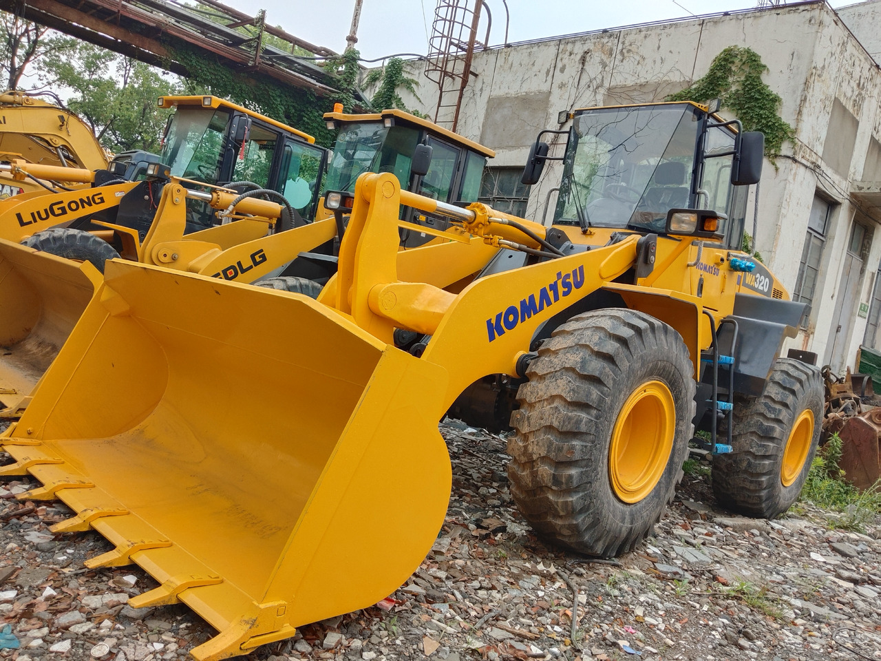KOMATSU WA320-5 - Ratinis krautuvas: foto 5 KOMATSU WA320-5 - Ratinis krautuvas: foto 5