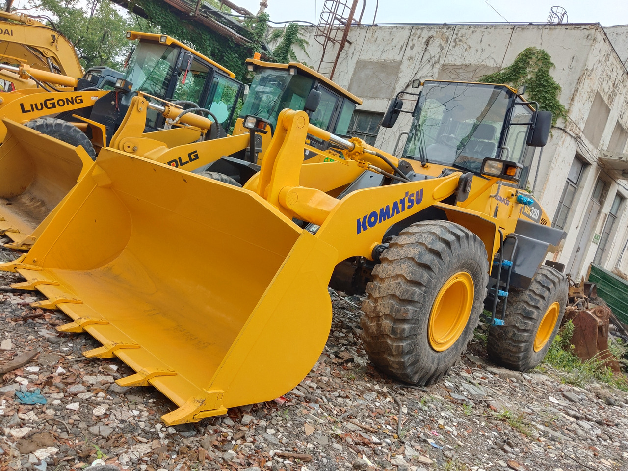 KOMATSU WA320-5 - Ratinis krautuvas: foto 5 KOMATSU WA320-5 - Ratinis krautuvas: foto 5