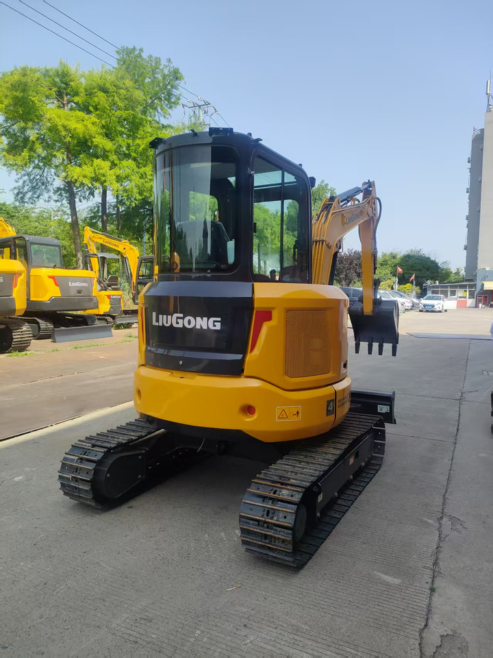 LIUGONG 9035F ZTSG4 BRAND NEW 3.8 TON 3 TON 4 TON MINI DIGGER - Mini ekskavatorius: foto 3 LIUGONG 9035F ZTSG4 BRAND NEW 3.8 TON 3 TON 4 TON MINI DIGGER - Mini ekskavatorius: foto 3