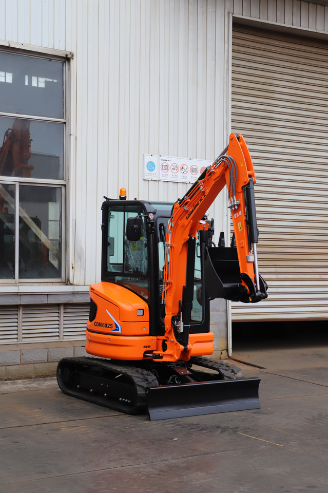 LONKING CDM6025 2.65 TON BRAND NEW - Mini ekskavatorius: foto 2 LONKING CDM6025 2.65 TON BRAND NEW - Mini ekskavatorius: foto 2