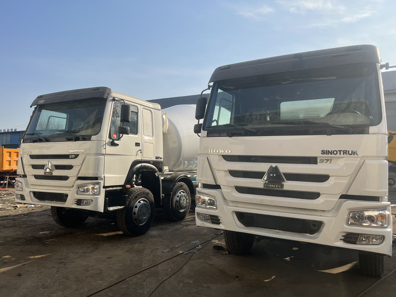 SINOTRUK HOWO 371 8X4 16 Cubic Meter SINOTRUK Howo Concrete Mixer Truck - Betono maišyklė: foto 3 SINOTRUK HOWO 371 8X4 16 Cubic Meter SINOTRUK Howo Concrete Mixer Truck - Betono maišyklė: foto 3