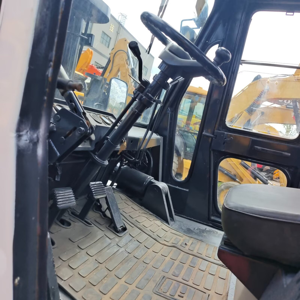 TCM FD100 - Dyzelinis krautuvas: foto 5 TCM FD100 - Dyzelinis krautuvas: foto 5