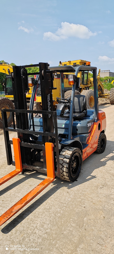 TOYOTA FD35 - Dyzelinis krautuvas: foto 5 TOYOTA FD35 - Dyzelinis krautuvas: foto 5