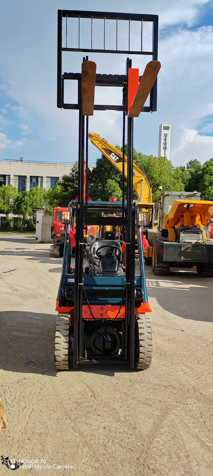 TOYOTA FD35 - Dyzelinis krautuvas: foto 4 TOYOTA FD35 - Dyzelinis krautuvas: foto 4