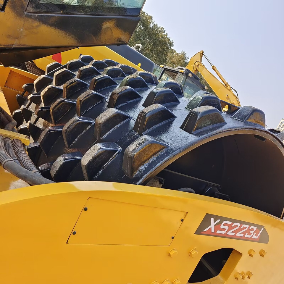 XCMG XS223J WITH SHEEP FOOT PAD - Asfalto volus: foto 5 XCMG XS223J WITH SHEEP FOOT PAD - Asfalto volus: foto 5