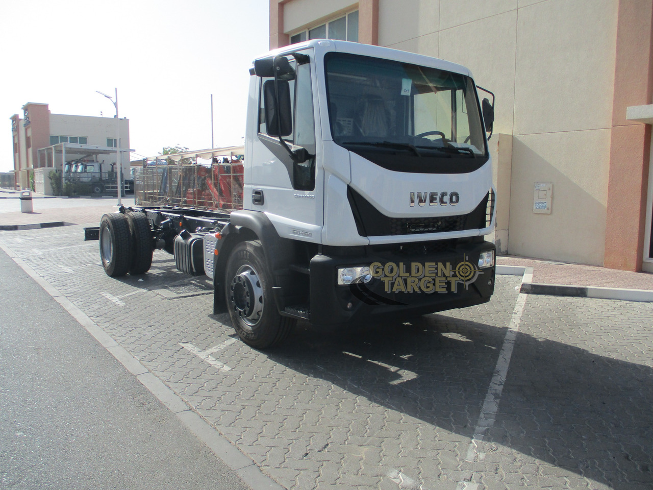 IVECO EUROCARGO 180E28 4x2 Chassis - Važiuoklės sunkvežimis: foto 1 IVECO EUROCARGO 180E28 4x2 Chassis - Važiuoklės sunkvežimis: foto 1