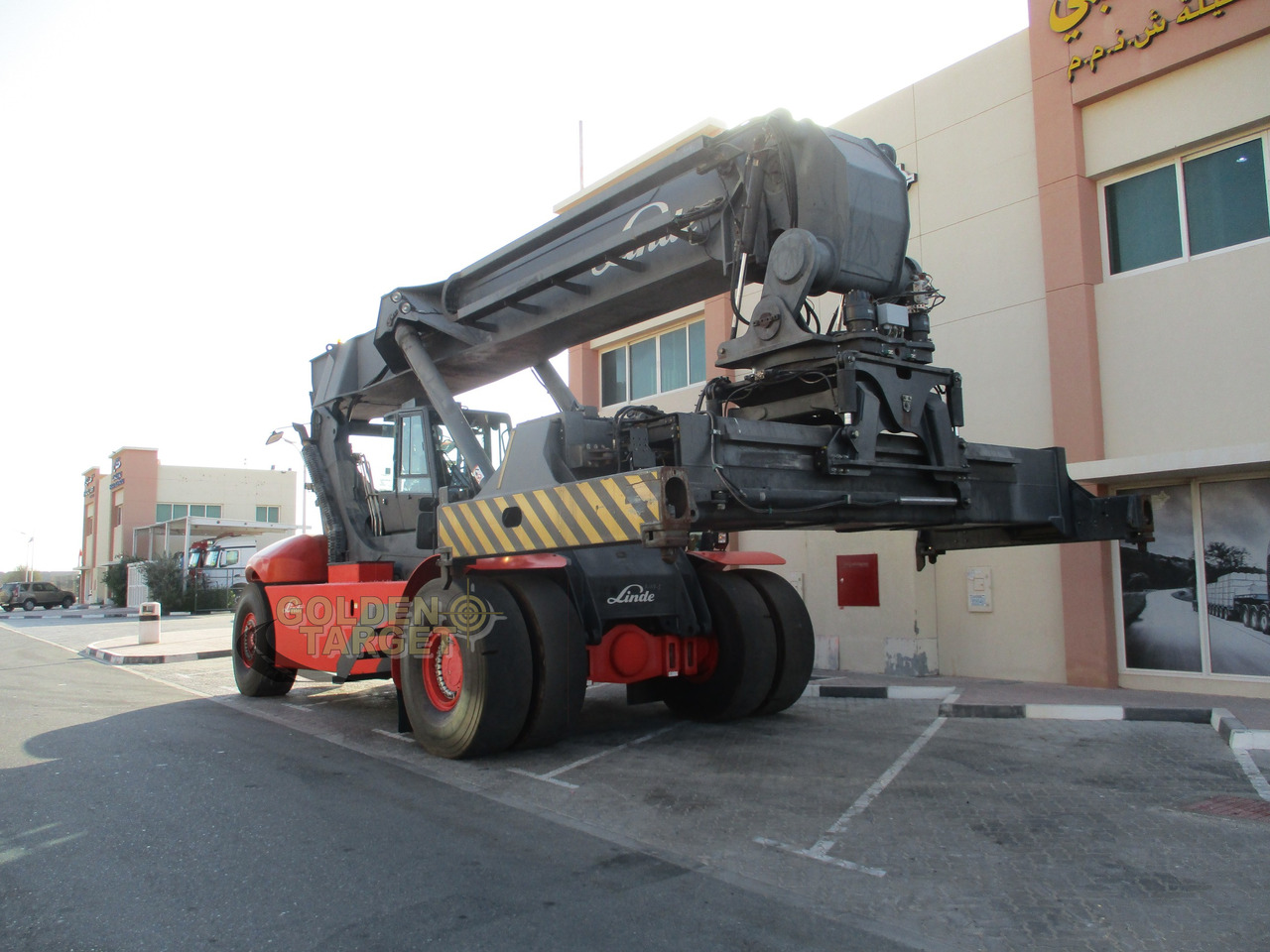 LINDE C4531TL Reach Stacker - Stelažų krautuvas: foto 1 LINDE C4531TL Reach Stacker - Stelažų krautuvas: foto 1
