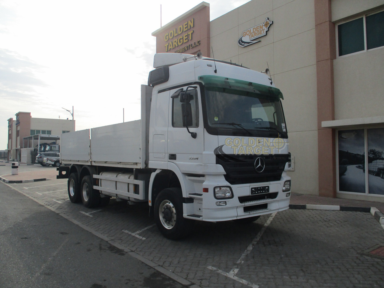 MERCEDES-BENZ ACTROS 3354 6x6 Chassis Truck - Važiuoklės sunkvežimis: foto 1 MERCEDES-BENZ ACTROS 3354 6x6 Chassis Truck - Važiuoklės sunkvežimis: foto 1