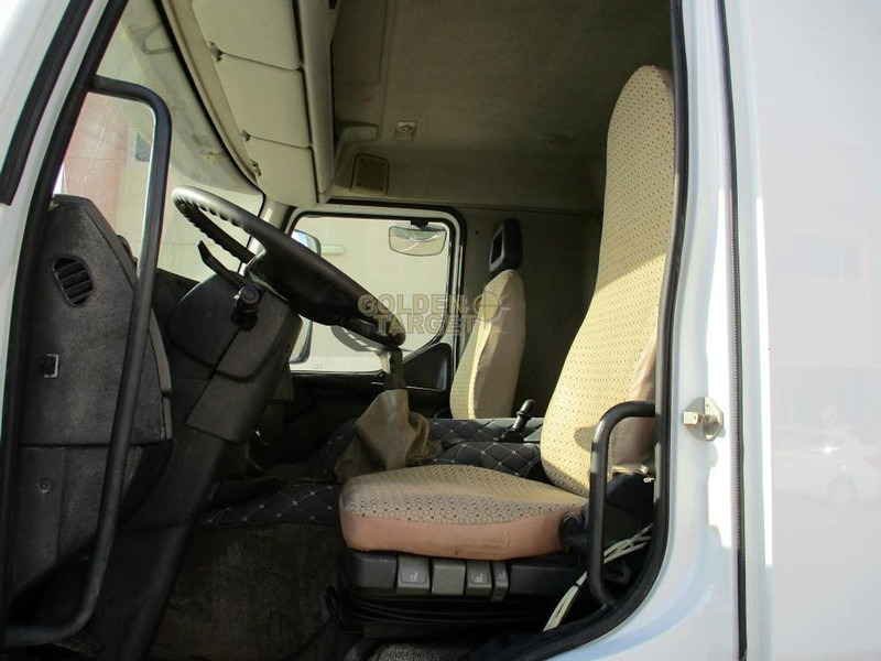 Savivartis sunkvežimis Renault Kerax 380: foto 8