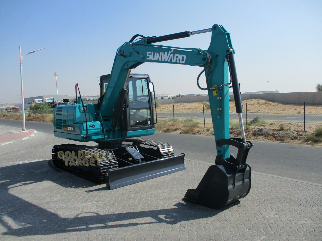 SUNWARD SWE80E9 Mini Hydraulic Excavator - Mini ekskavatorius: foto 1 SUNWARD SWE80E9 Mini Hydraulic Excavator - Mini ekskavatorius: foto 1